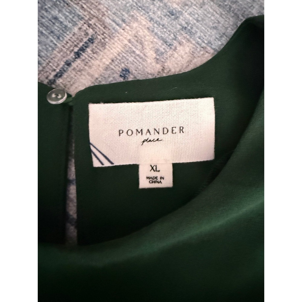 Pomander Place Green Blouse - Picture 2 of 2